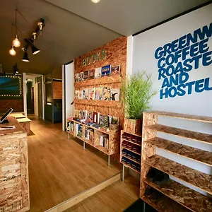 greenwood-hostel.hotels-osaka.net/